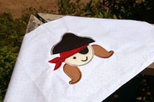 Pirate Girl Applique: Stitching a Swashbuckling Character